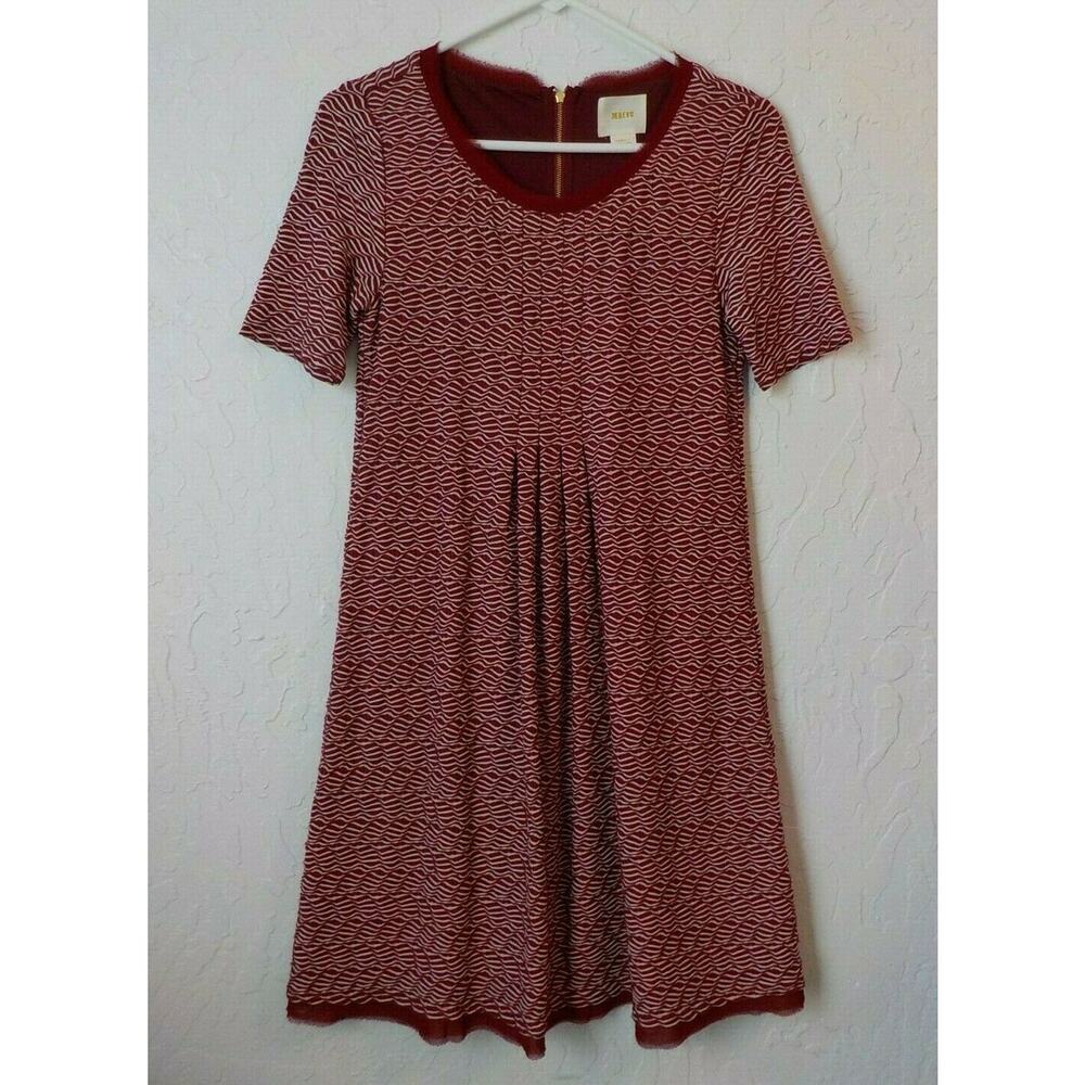 Maeve Anthropologie Women XS  Dark Pink Dress Texture 3D Stretch Fabric Pleated